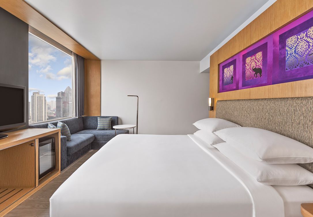 753x1086-px-room-aloft-bangkok-urban-breezy